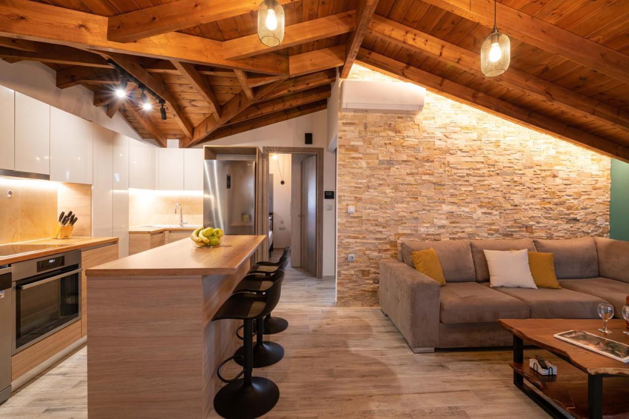 Tsatos Luxury Residence Kremastí Exteriör bild